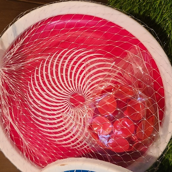 Sticky Pitch & Catch - 2 sets - four people play Age 4+ Family Fun NWT - Picture 3 of 4